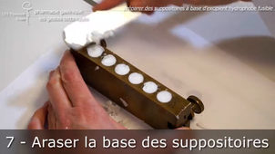 Préparer des suppositoires à base d'excipient hydrophobe fusible