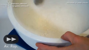 Microniser un solide cristallin